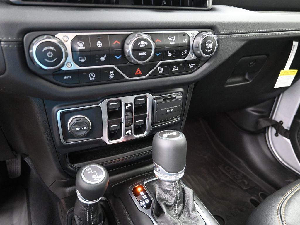 new 2024 Jeep Wrangler car, priced at $51,530