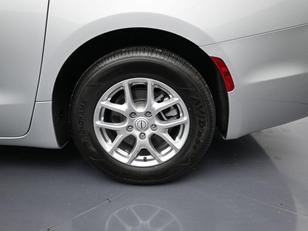 new 2026 Chrysler Pacifica car, priced at $46,830