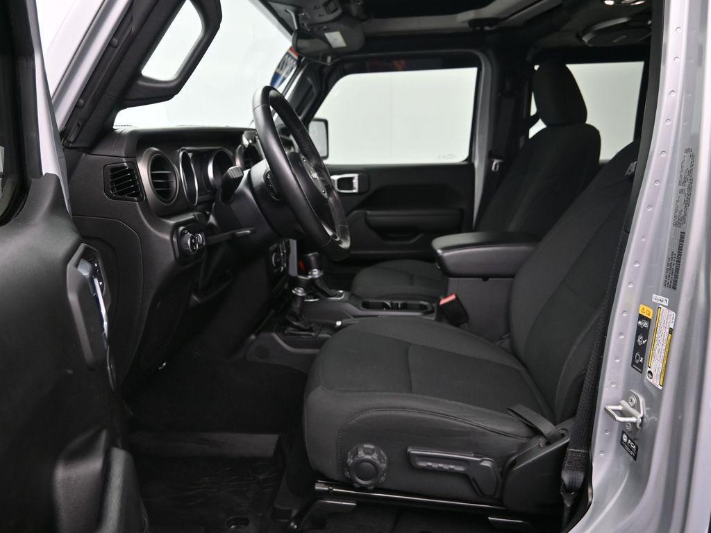 used 2022 Jeep Gladiator car, priced at $30,595