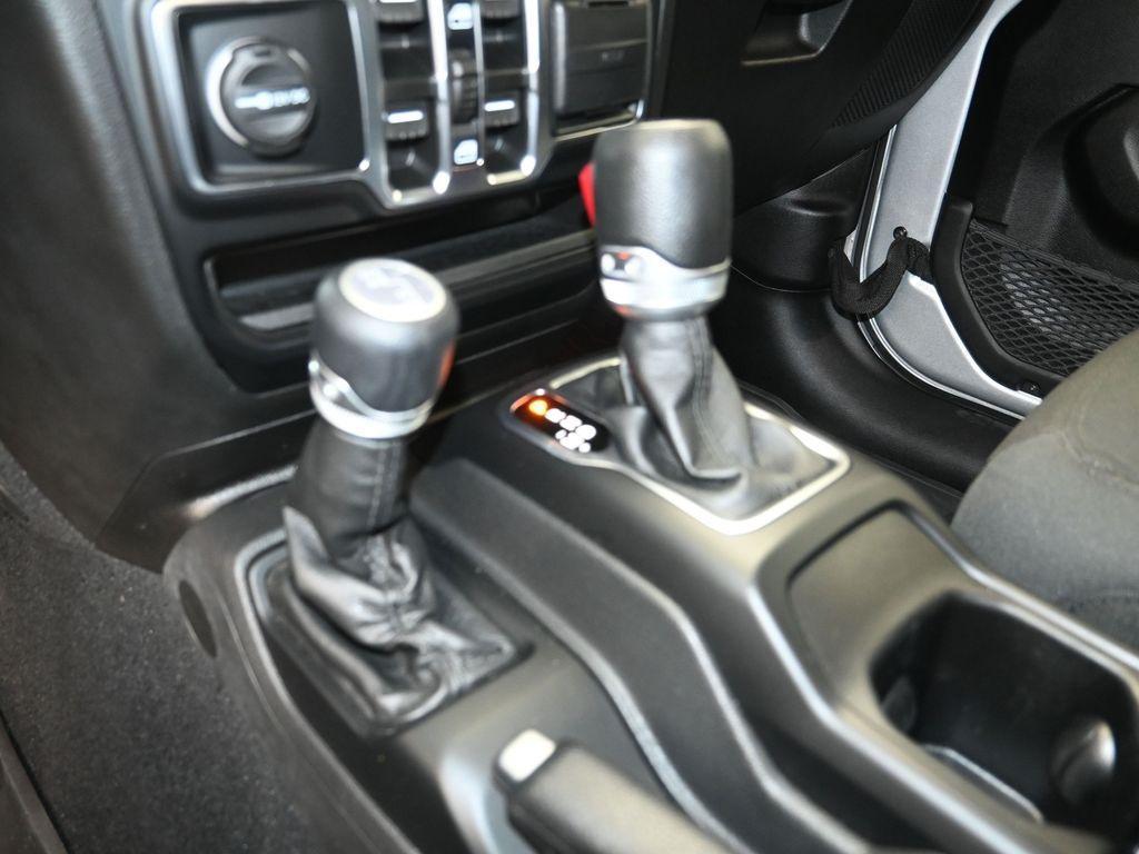 used 2022 Jeep Gladiator car, priced at $30,595