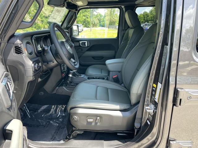 new 2025 Jeep Gladiator car, priced at $64,910