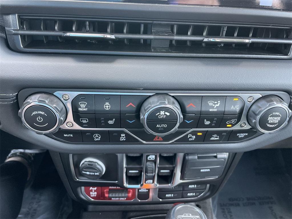 new 2025 Jeep Gladiator car, priced at $64,910