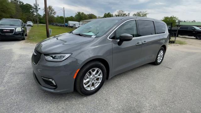 used 2023 Chrysler Pacifica car, priced at $26,895