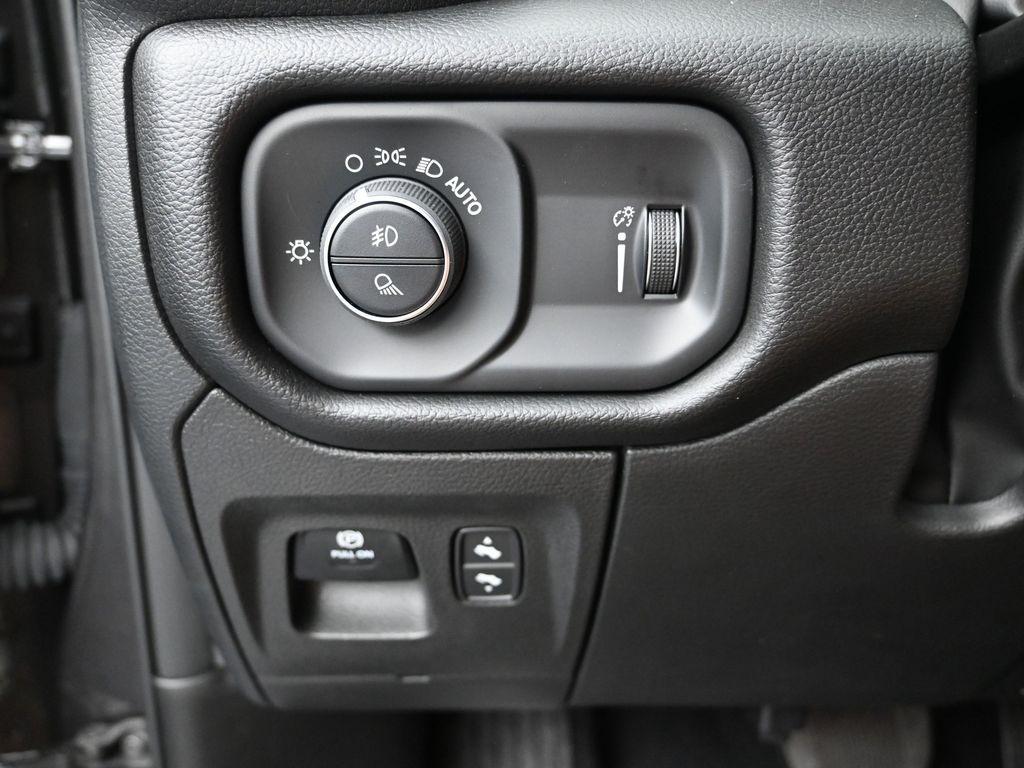 new 2025 Ram 1500 car, priced at $51,965