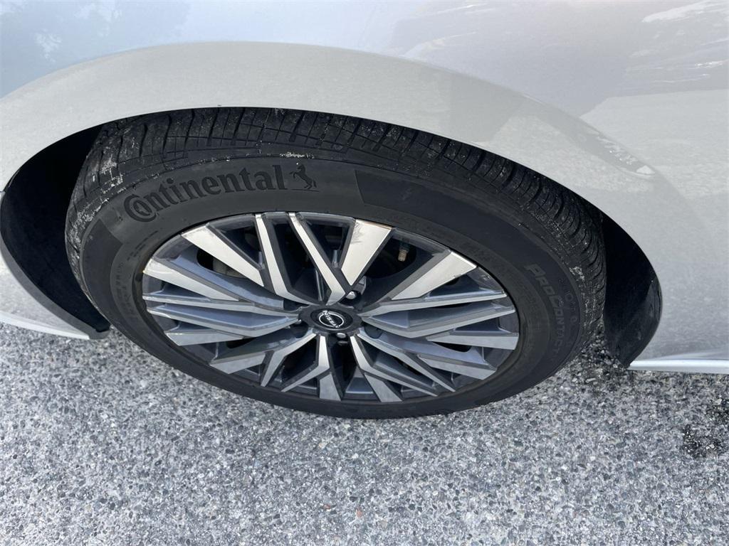 used 2023 Nissan Altima car, priced at $18,399