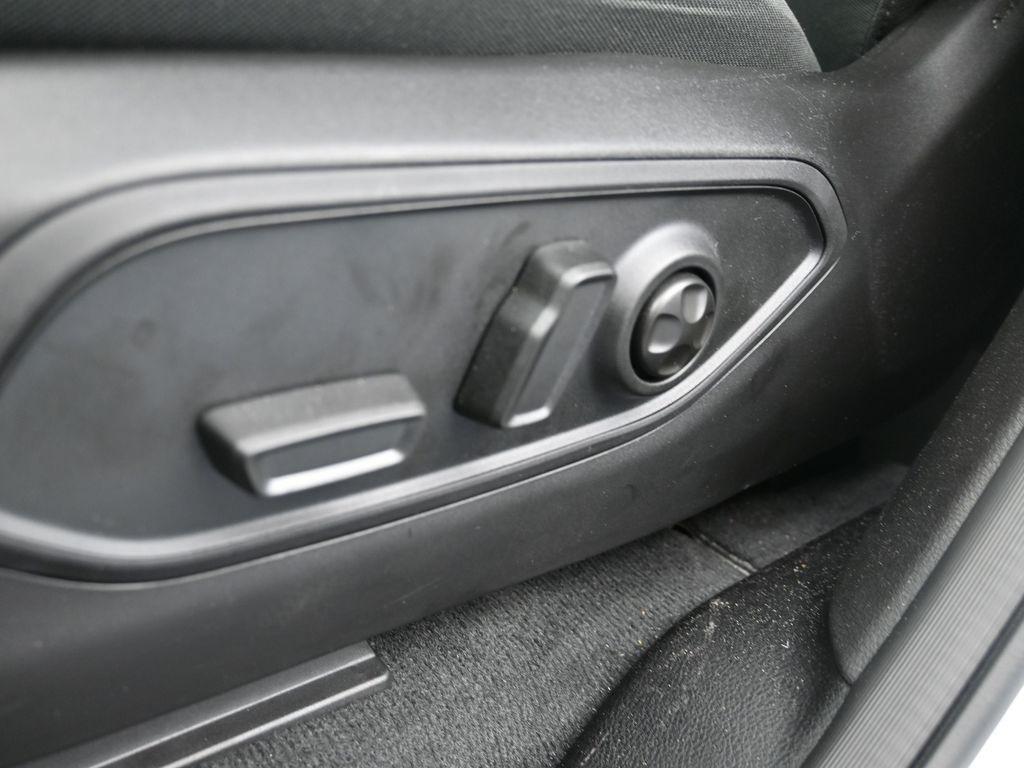 new 2025 Jeep Grand Cherokee car, priced at $41,695