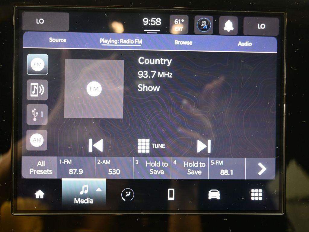 new 2025 Jeep Grand Cherokee car, priced at $41,695