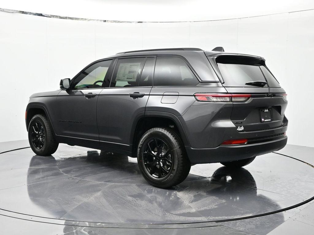 new 2025 Jeep Grand Cherokee car, priced at $46,475