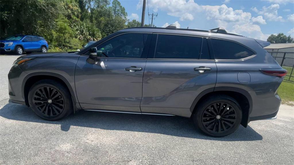 used 2024 Toyota Highlander car, priced at $37,580