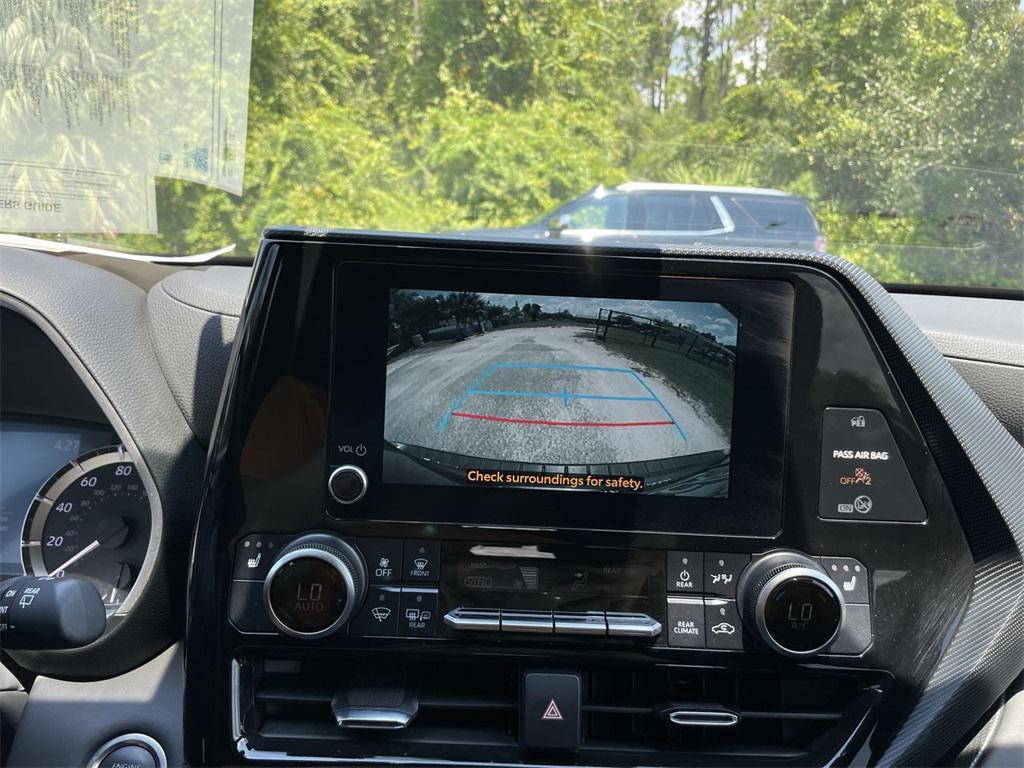 used 2024 Toyota Highlander car, priced at $37,580