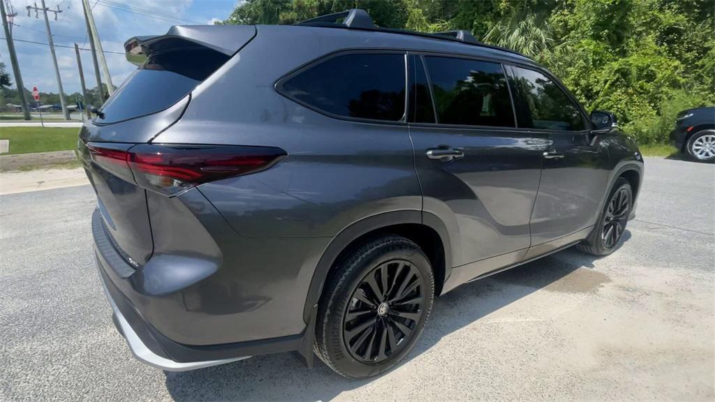 used 2024 Toyota Highlander car, priced at $37,580