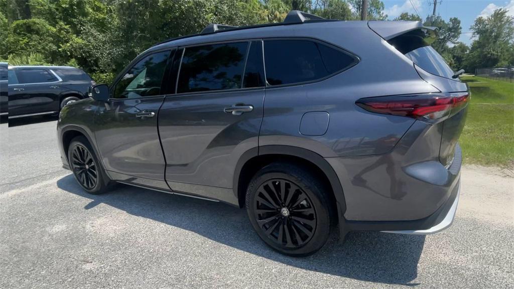 used 2024 Toyota Highlander car, priced at $37,580