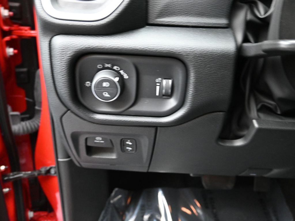 used 2022 Ram 1500 car, priced at $41,314