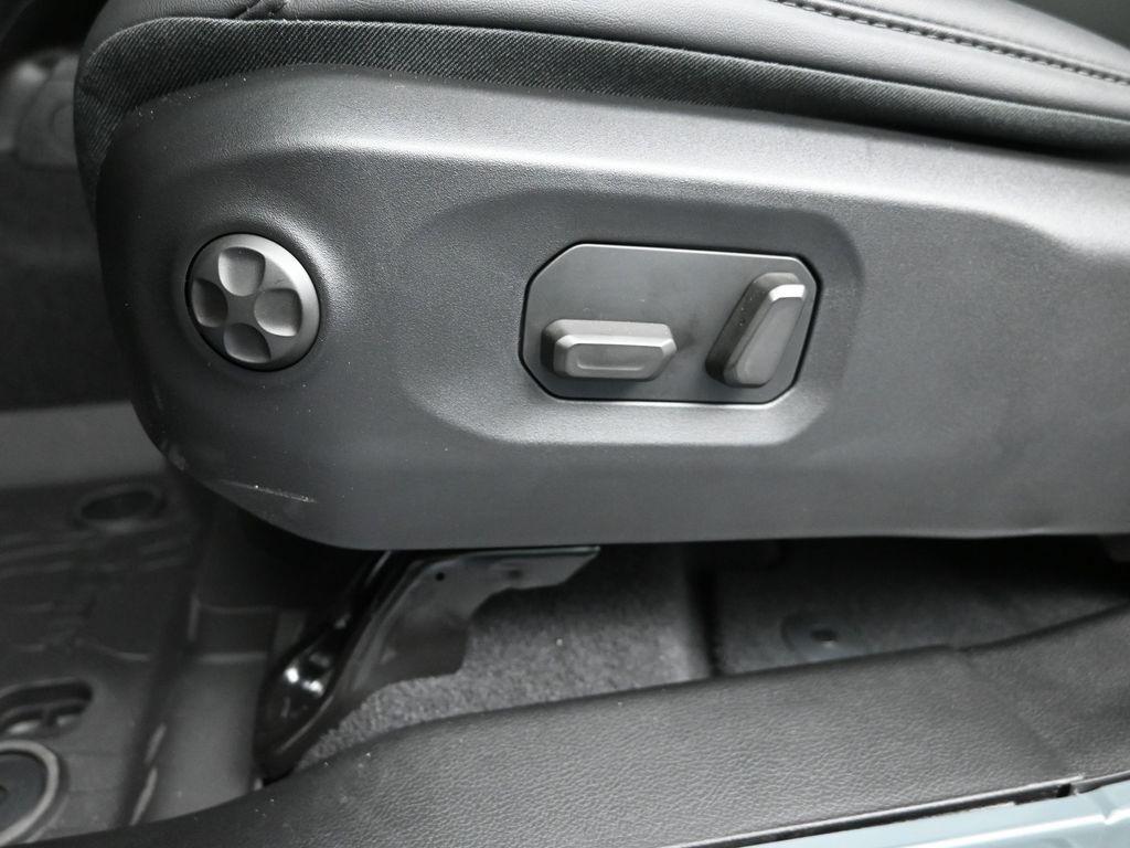 new 2025 Jeep Wrangler car, priced at $76,940
