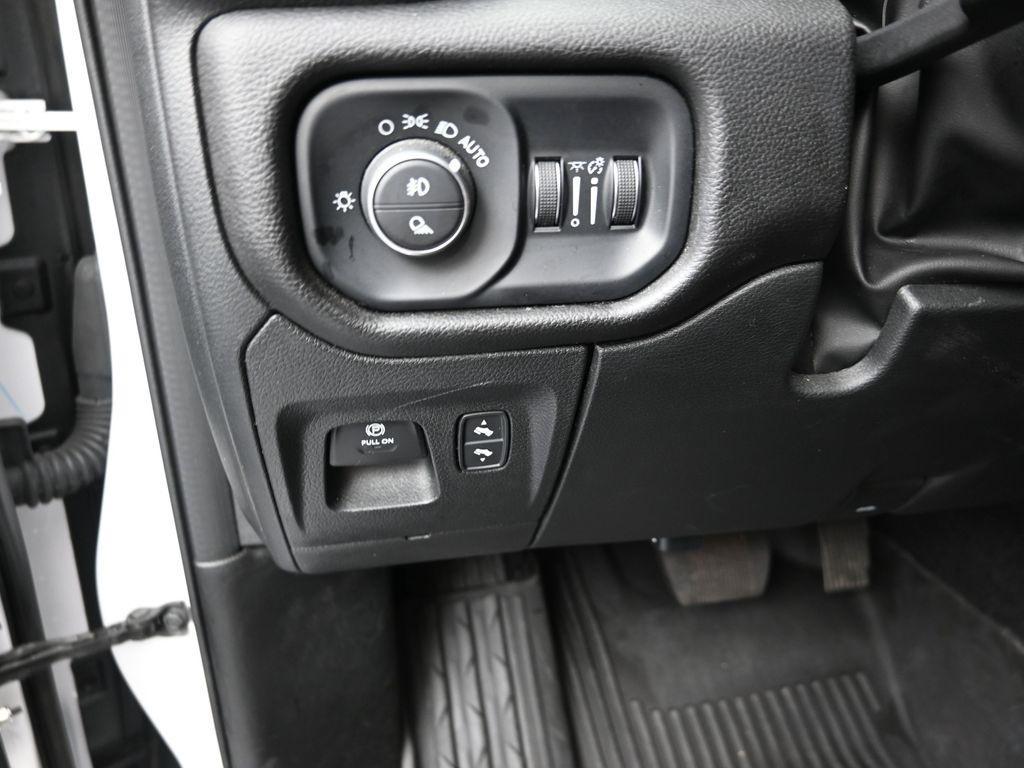 used 2025 Ram 1500 car, priced at $48,314