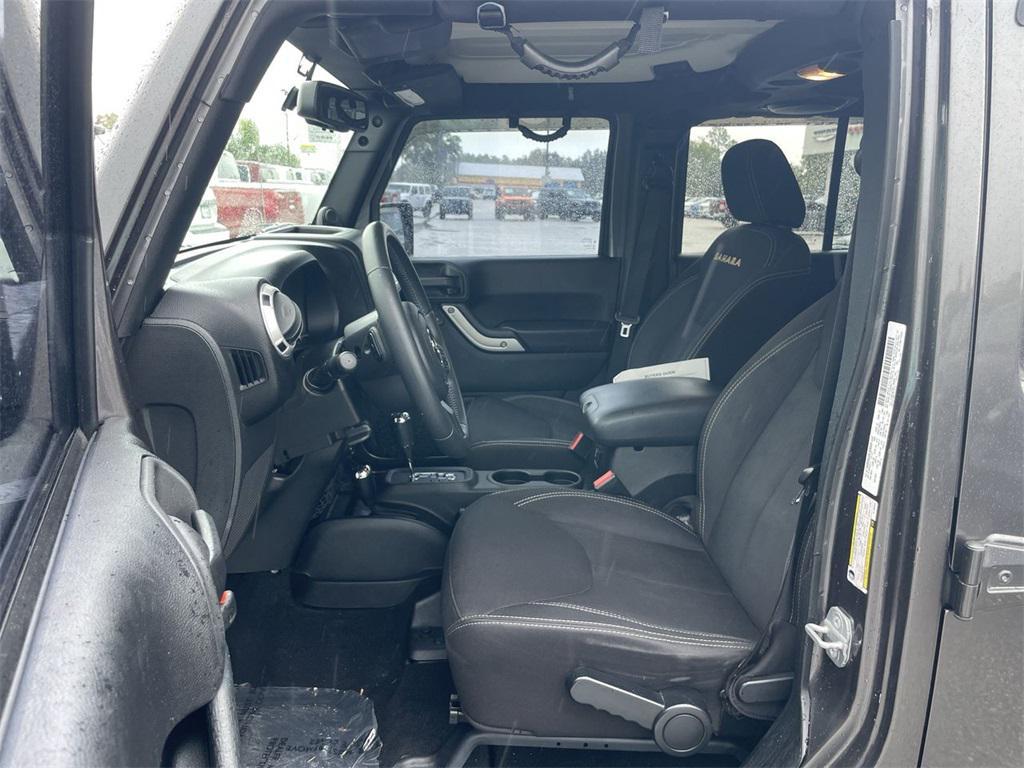 used 2014 Jeep Wrangler Unlimited car, priced at $18,999