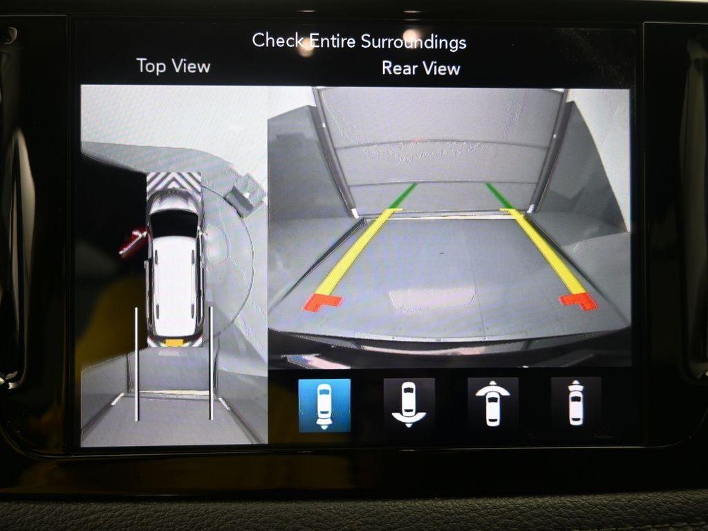 used 2018 Chrysler Pacifica Hybrid car, priced at $16,117