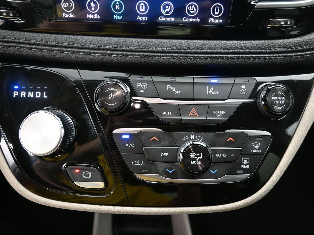 used 2018 Chrysler Pacifica Hybrid car, priced at $16,117