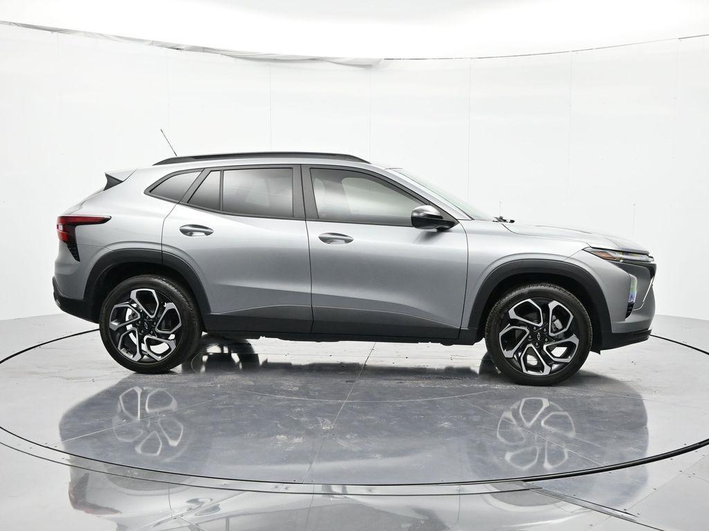 used 2024 Chevrolet Trax car, priced at $23,539