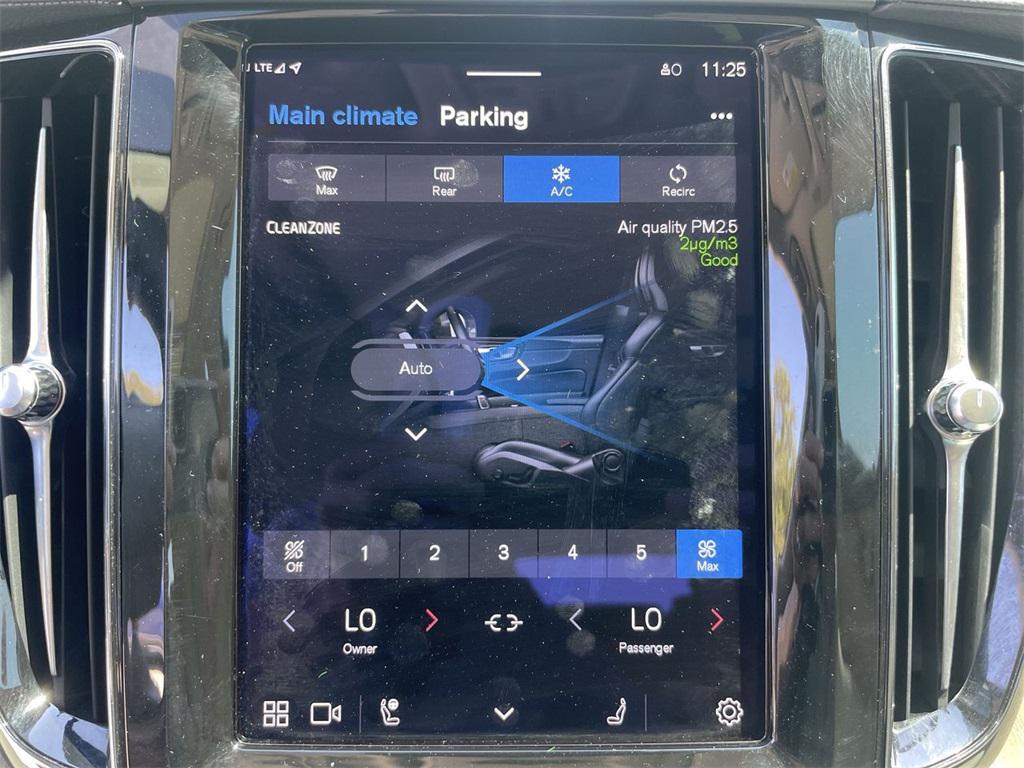 used 2022 Volvo XC60 Recharge Plug-In Hybrid car, priced at $38,299