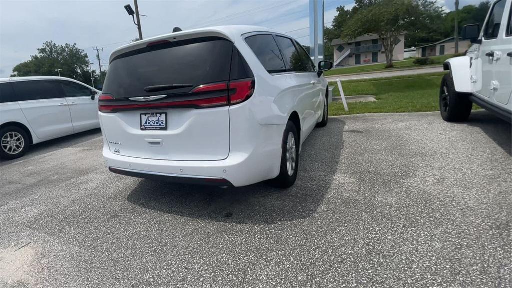 new 2024 Chrysler Pacifica car, priced at $41,300