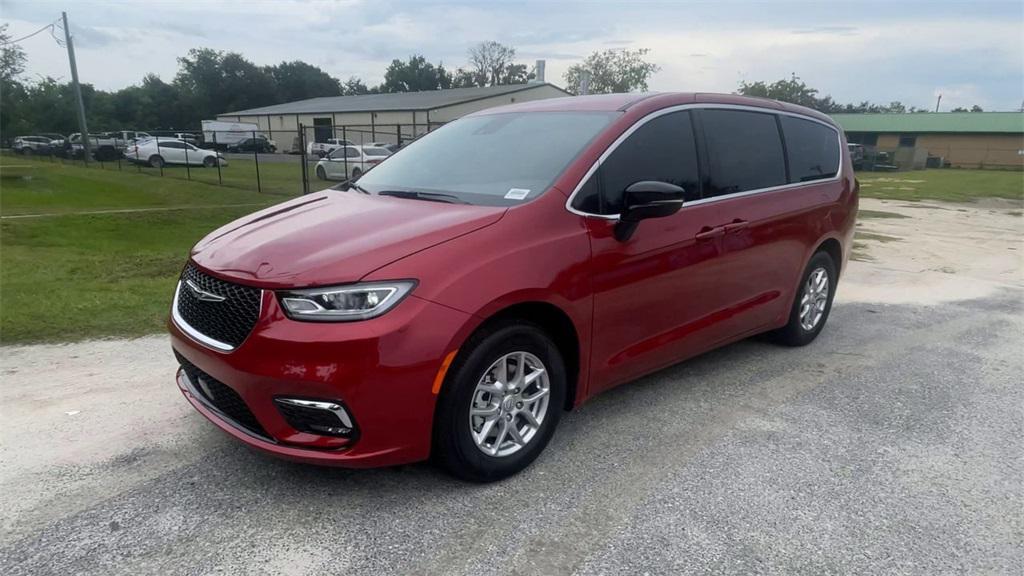 new 2026 Chrysler Pacifica car, priced at $44,955