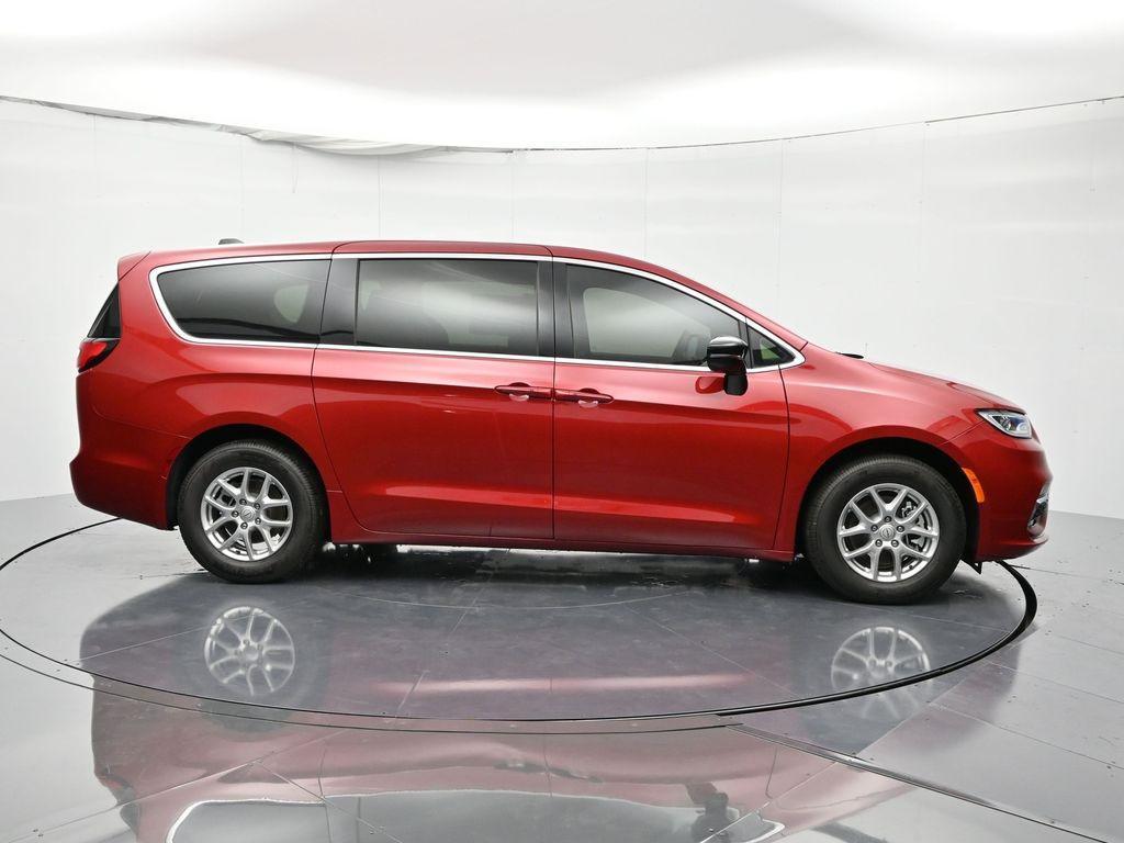 new 2026 Chrysler Pacifica car, priced at $43,995