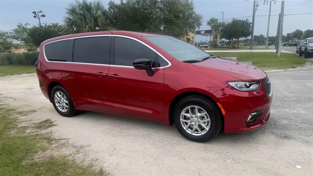 new 2026 Chrysler Pacifica car, priced at $44,955