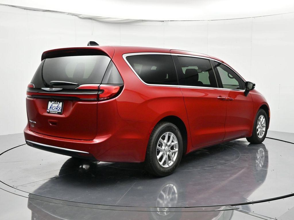 new 2026 Chrysler Pacifica car, priced at $43,995