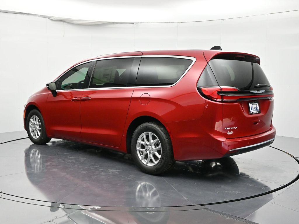 new 2026 Chrysler Pacifica car, priced at $43,995