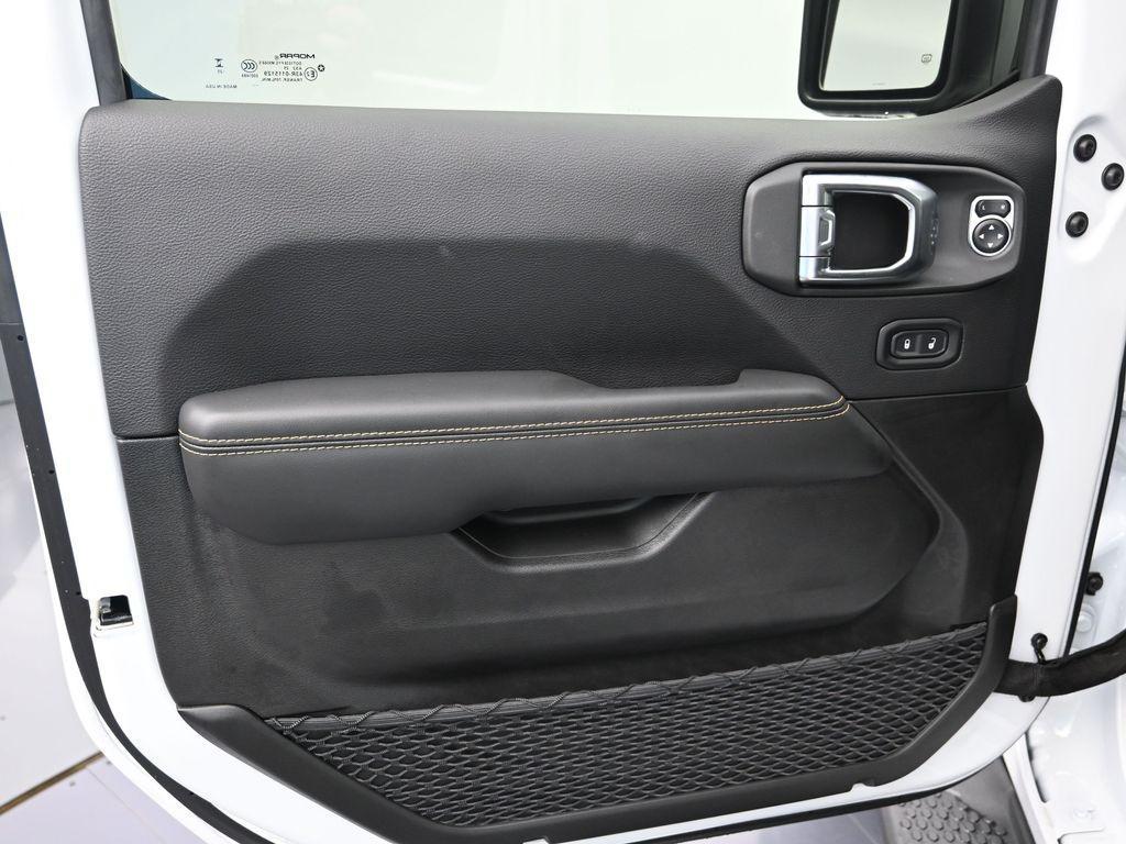 new 2025 Jeep Wrangler car, priced at $54,235