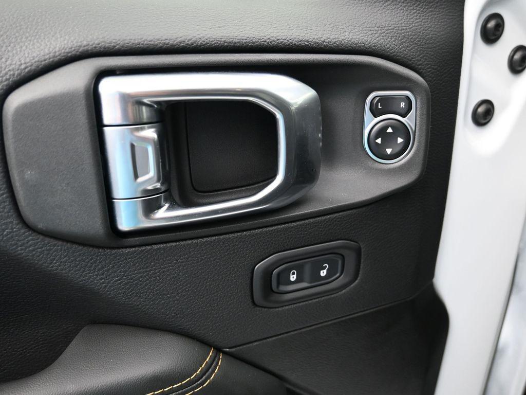 new 2025 Jeep Wrangler car, priced at $54,235