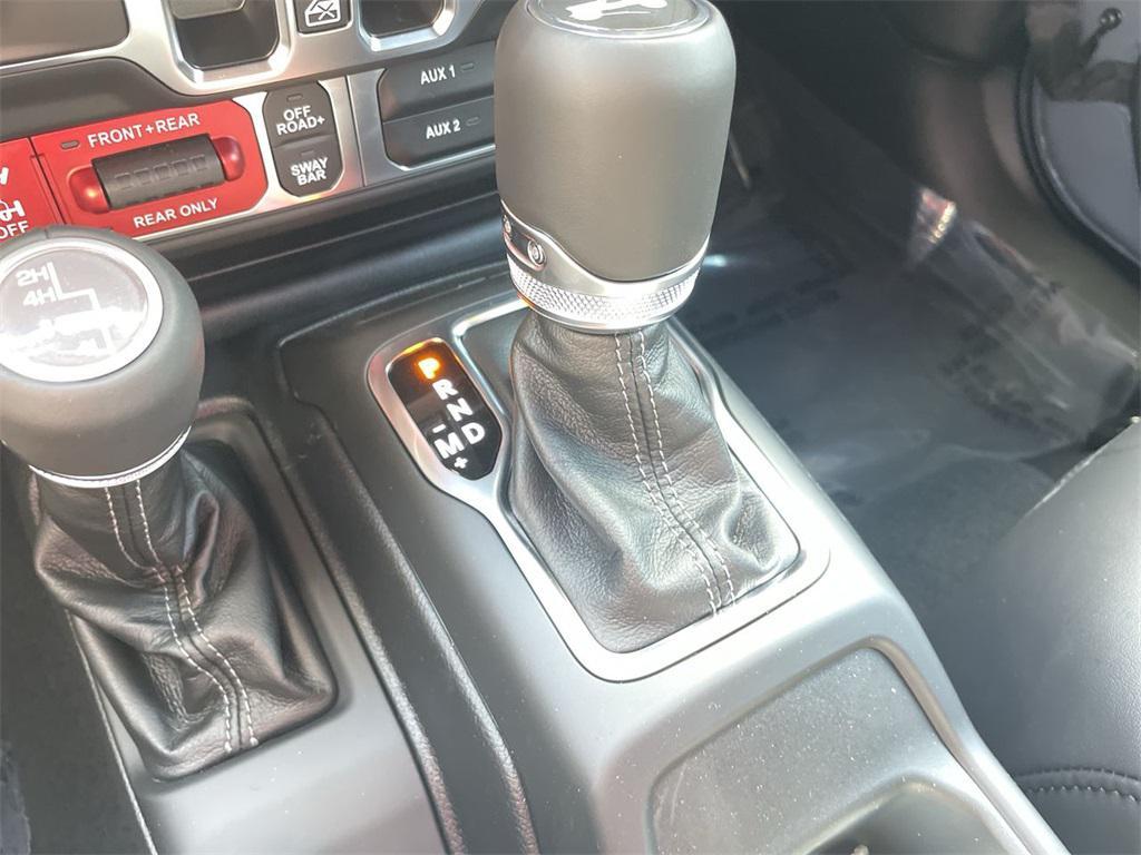 new 2025 Jeep Wrangler car, priced at $71,685