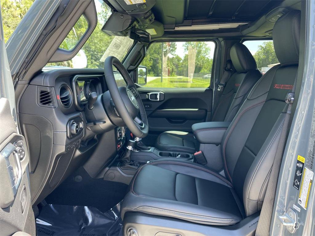 new 2025 Jeep Wrangler car, priced at $71,685