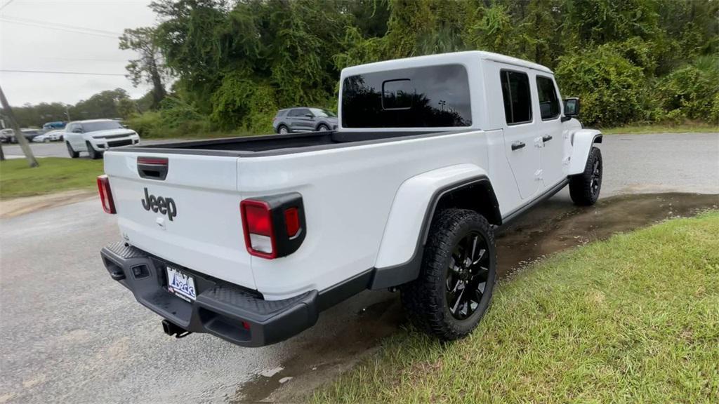 new 2025 Jeep Gladiator car, priced at $44,965
