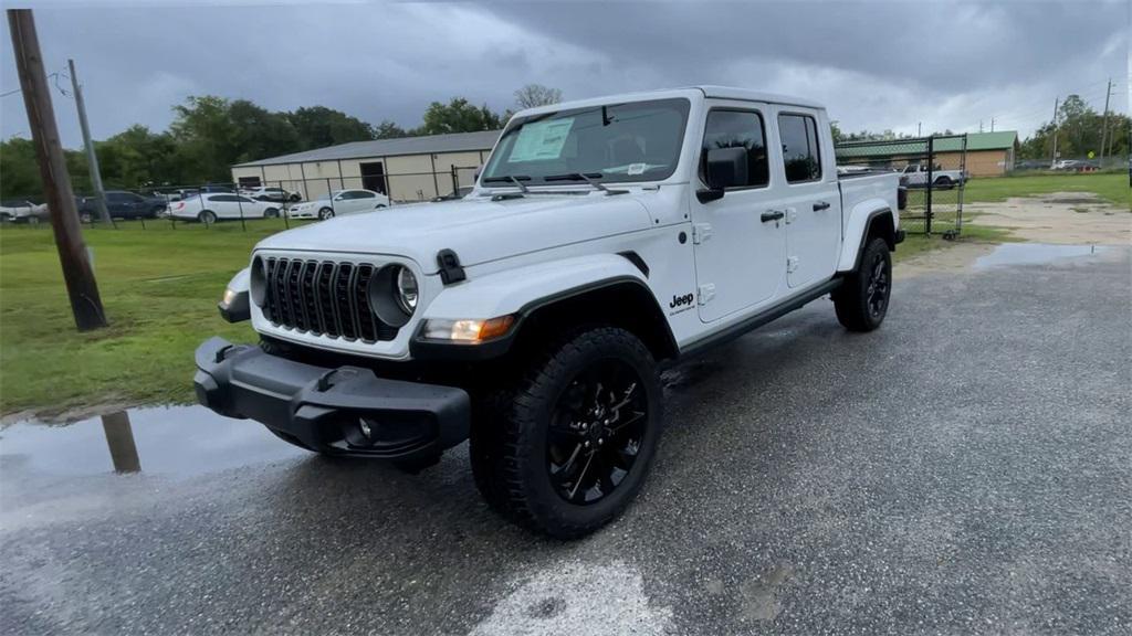 new 2025 Jeep Gladiator car, priced at $44,965