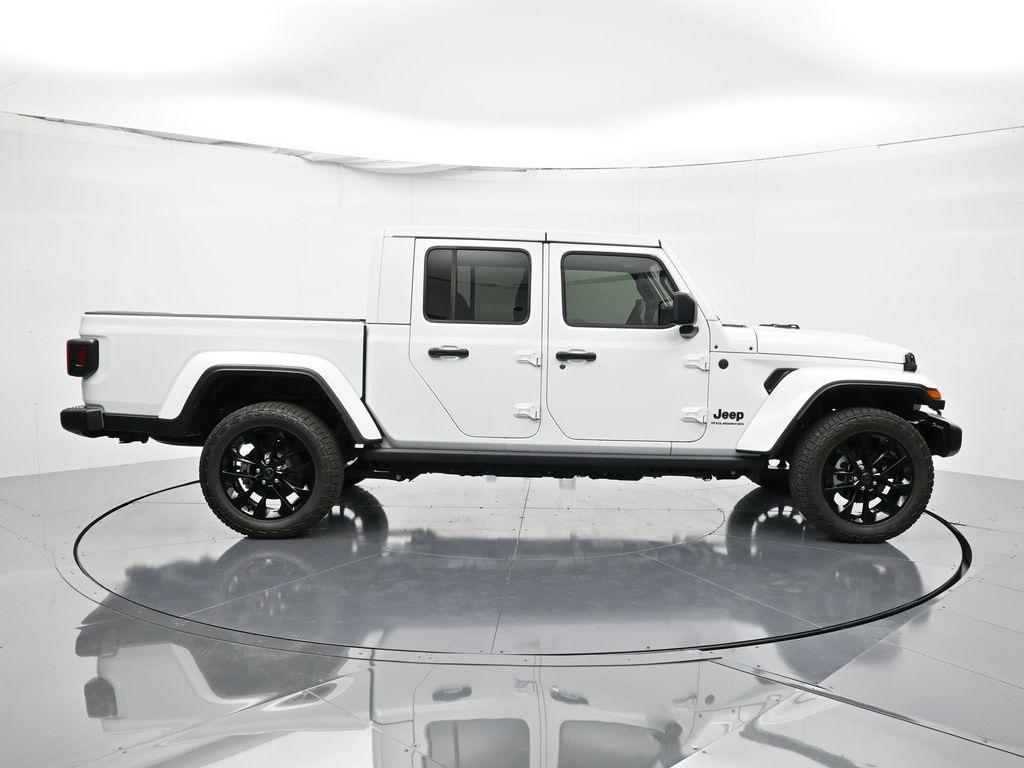 new 2025 Jeep Gladiator car, priced at $44,965
