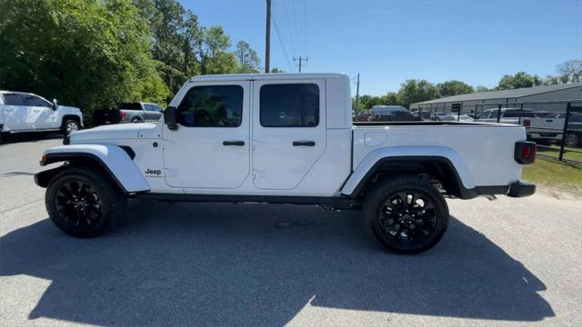 new 2025 Jeep Gladiator car, priced at $46,735