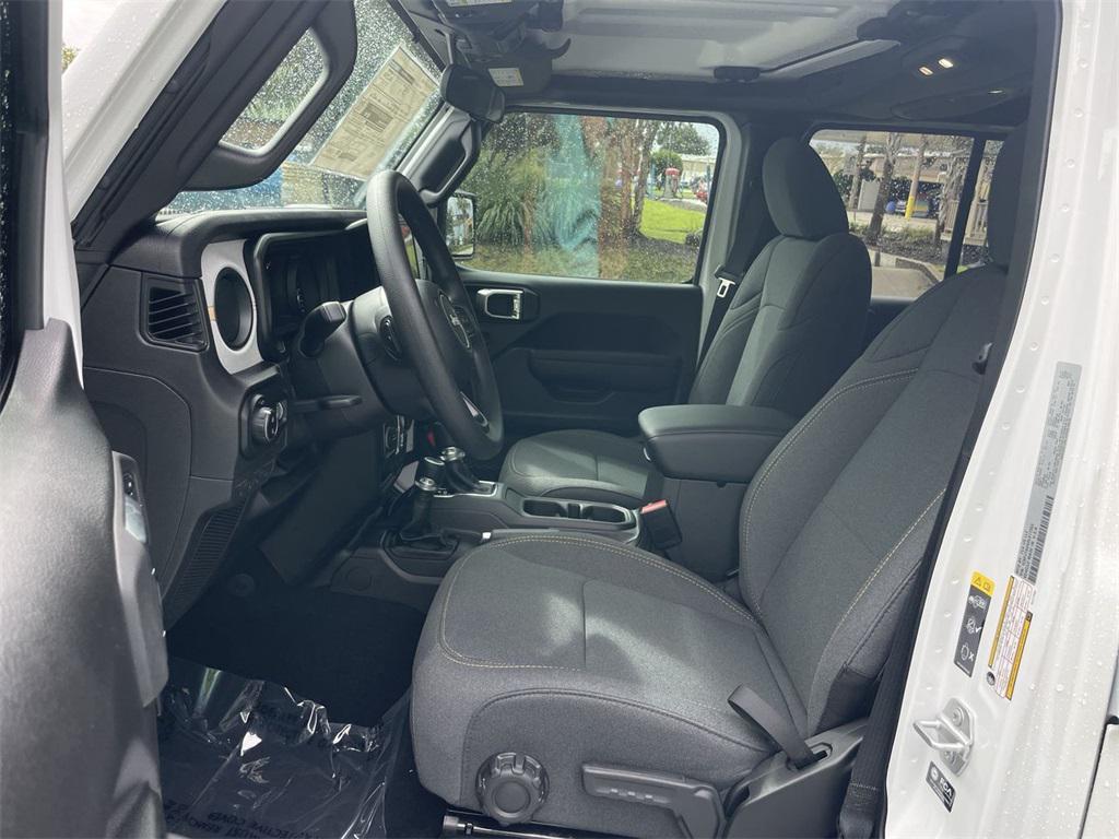 new 2025 Jeep Gladiator car, priced at $44,965