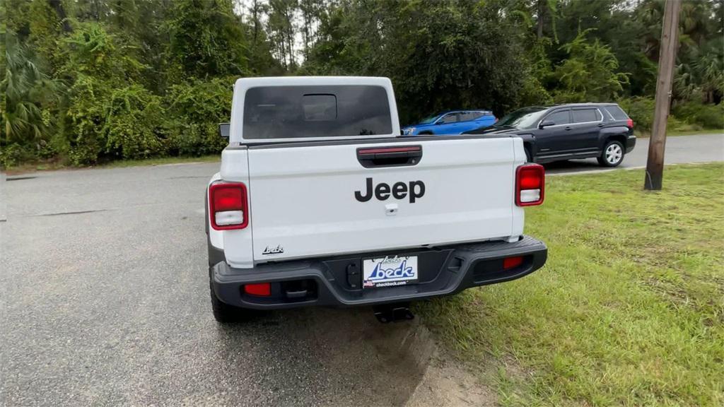 new 2025 Jeep Gladiator car, priced at $44,965