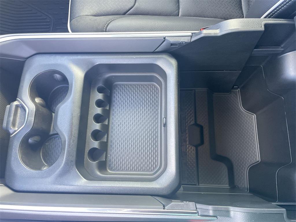 new 2025 Ram 1500 car, priced at $71,175
