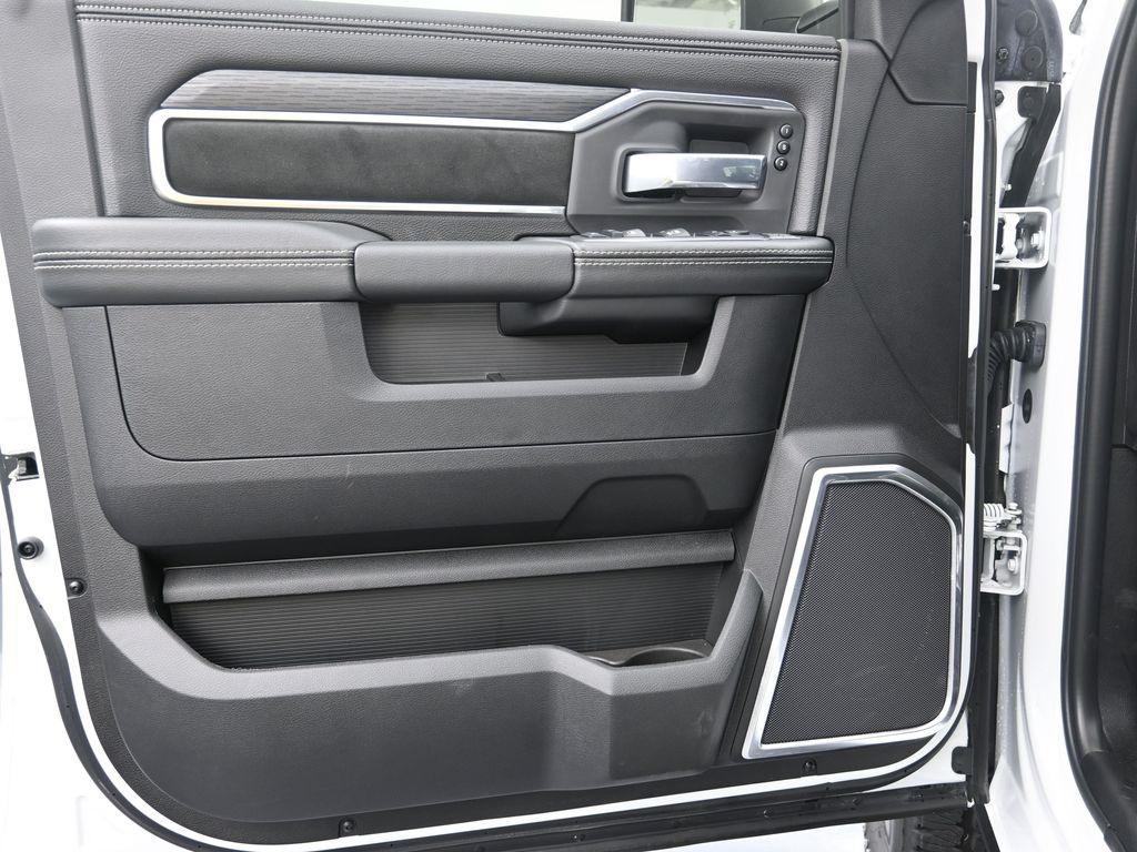 new 2024 Ram 2500 car, priced at $73,915