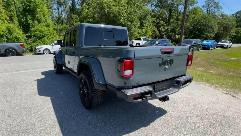 new 2025 Jeep Gladiator car, priced at $47,330