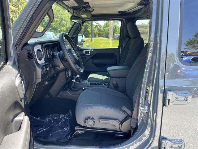 new 2025 Jeep Gladiator car, priced at $47,330