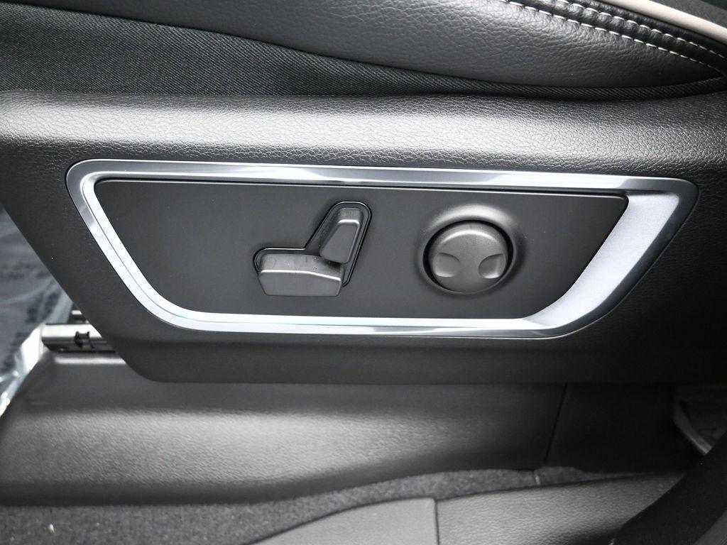 new 2025 Ram 1500 car, priced at $76,945