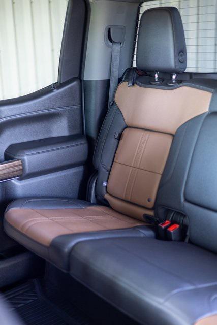 used 2022 Chevrolet Silverado 1500 car, priced at $40,685