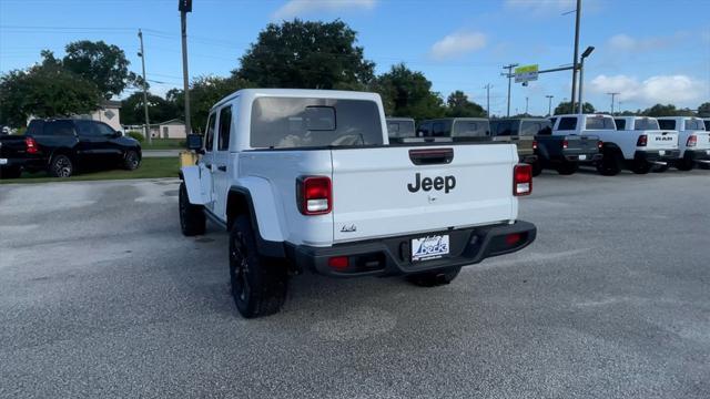 new 2025 Jeep Gladiator car, priced at $45,635