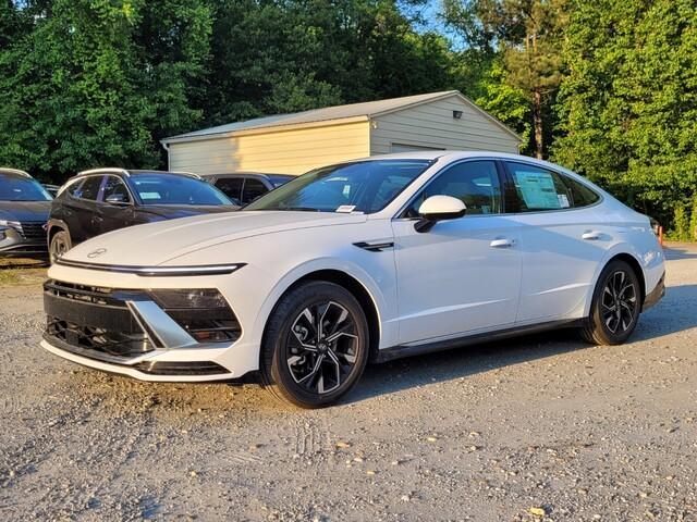 new 2024 Hyundai Sonata car, priced at $28,551