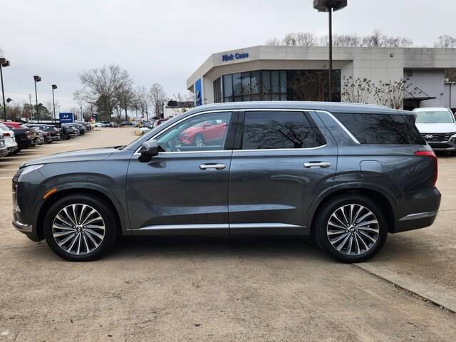 used 2024 Hyundai Palisade car, priced at $40,391