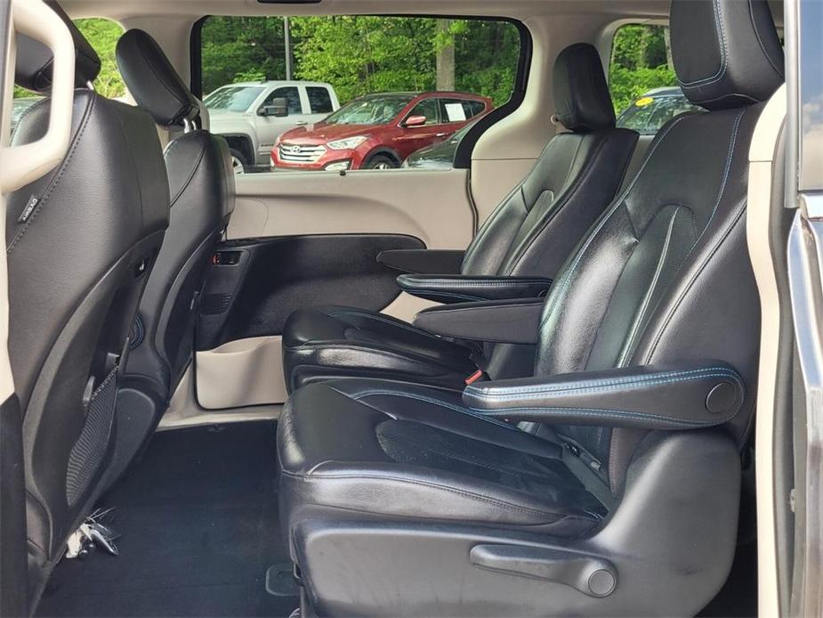 used 2021 Chrysler Pacifica Hybrid car, priced at $21,500